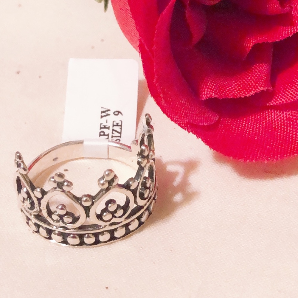 Crown ring